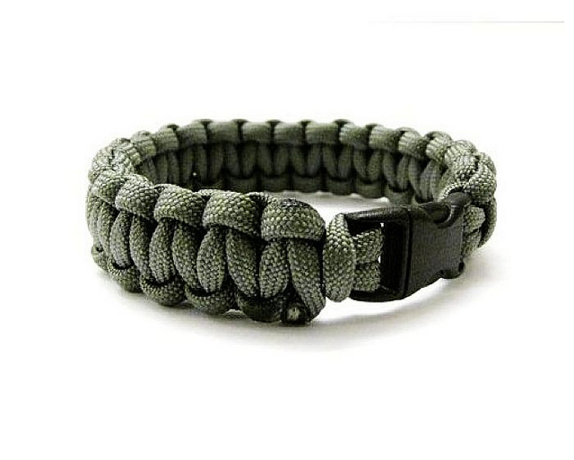 Woven forest green paracord bracelet